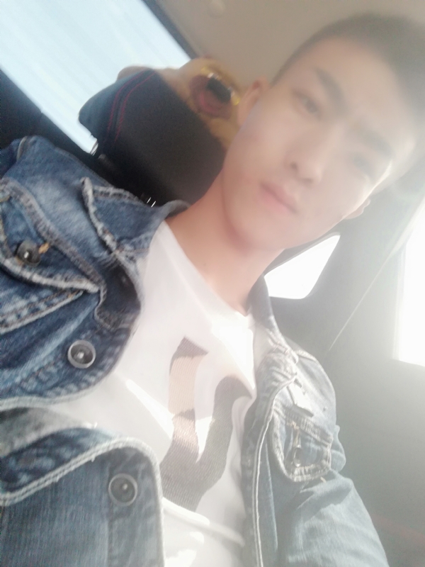 傻雕的第一张照片--大同交友中心